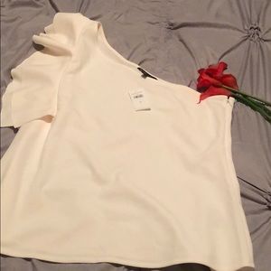 Off The Shoulder-Ruffle Blouse